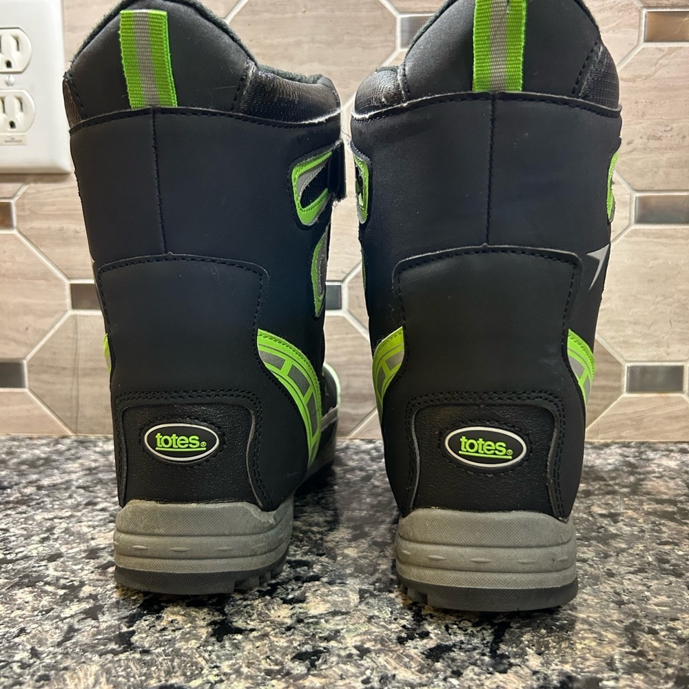 Totes Kids Winter Snow Boots Thinsulate Waterproof Black Green Size 3M - Picture 4 of 10